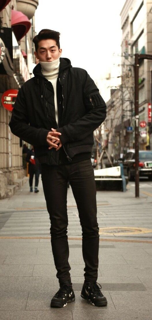 MAN MAN statement piece 005