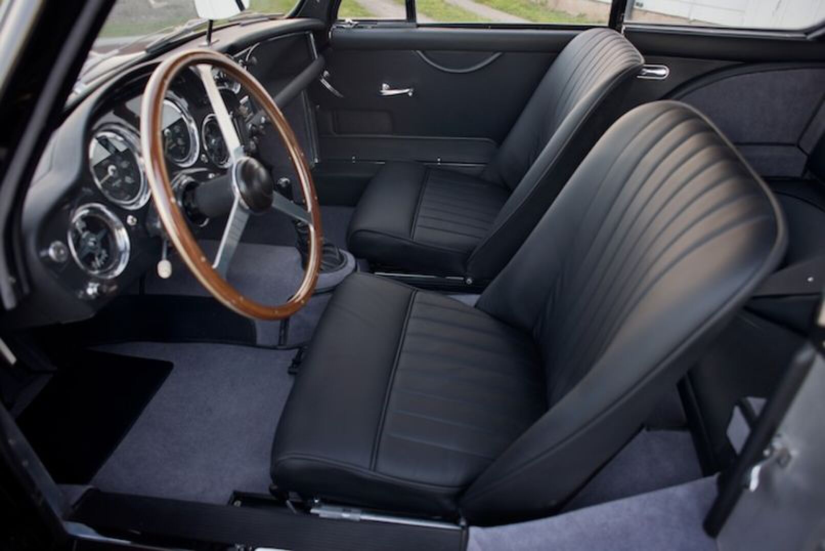 AUTOMOTIVE CAR PORN- 1958 DB2:4 MK III1