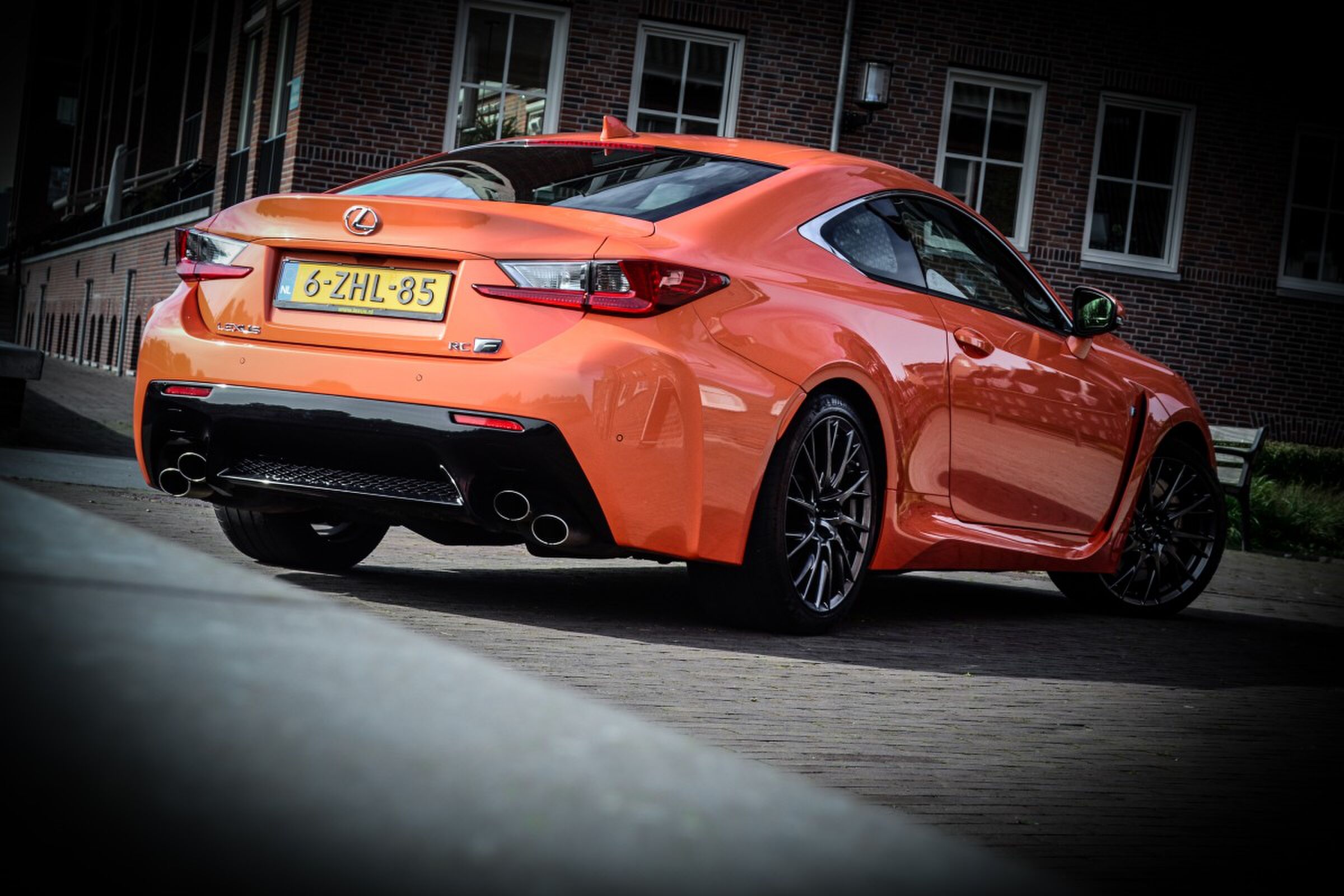 Man-Man-Lexus-RCF (4)