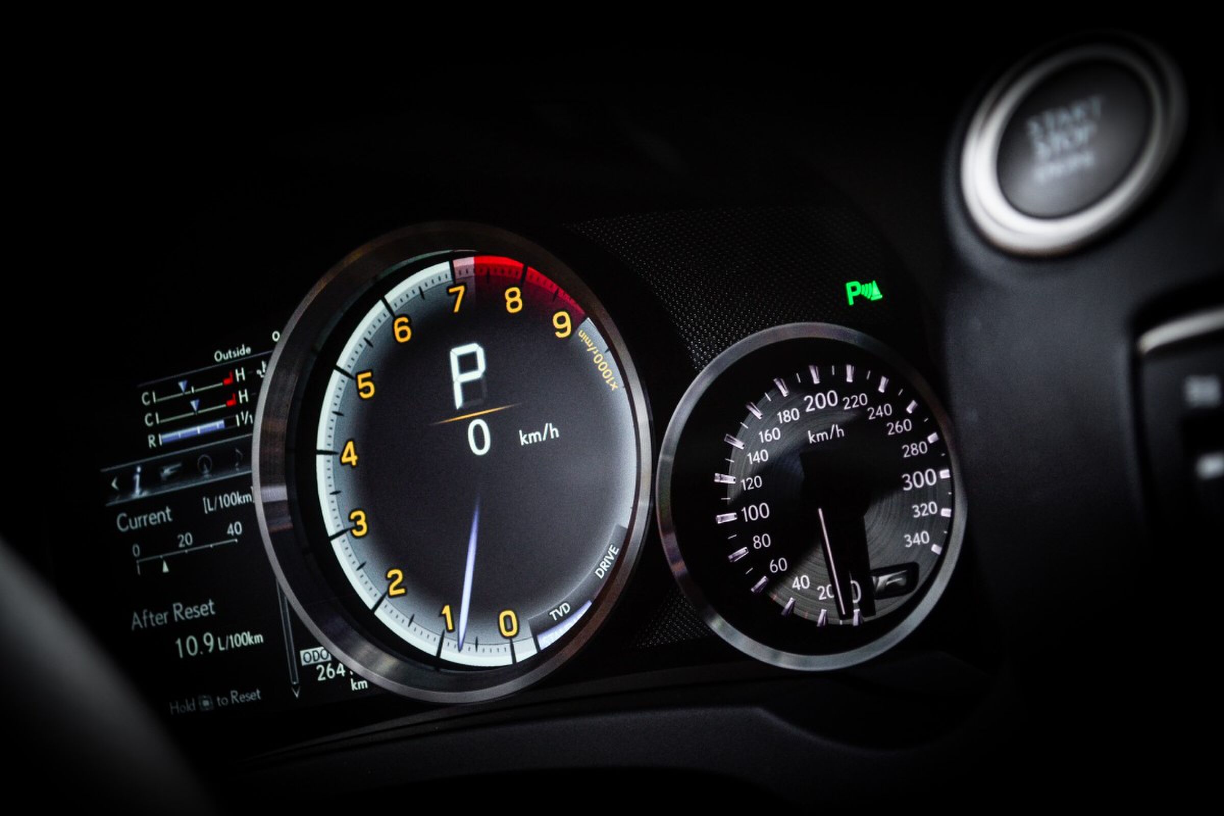 Man-Man-Lexus-RCF (9)