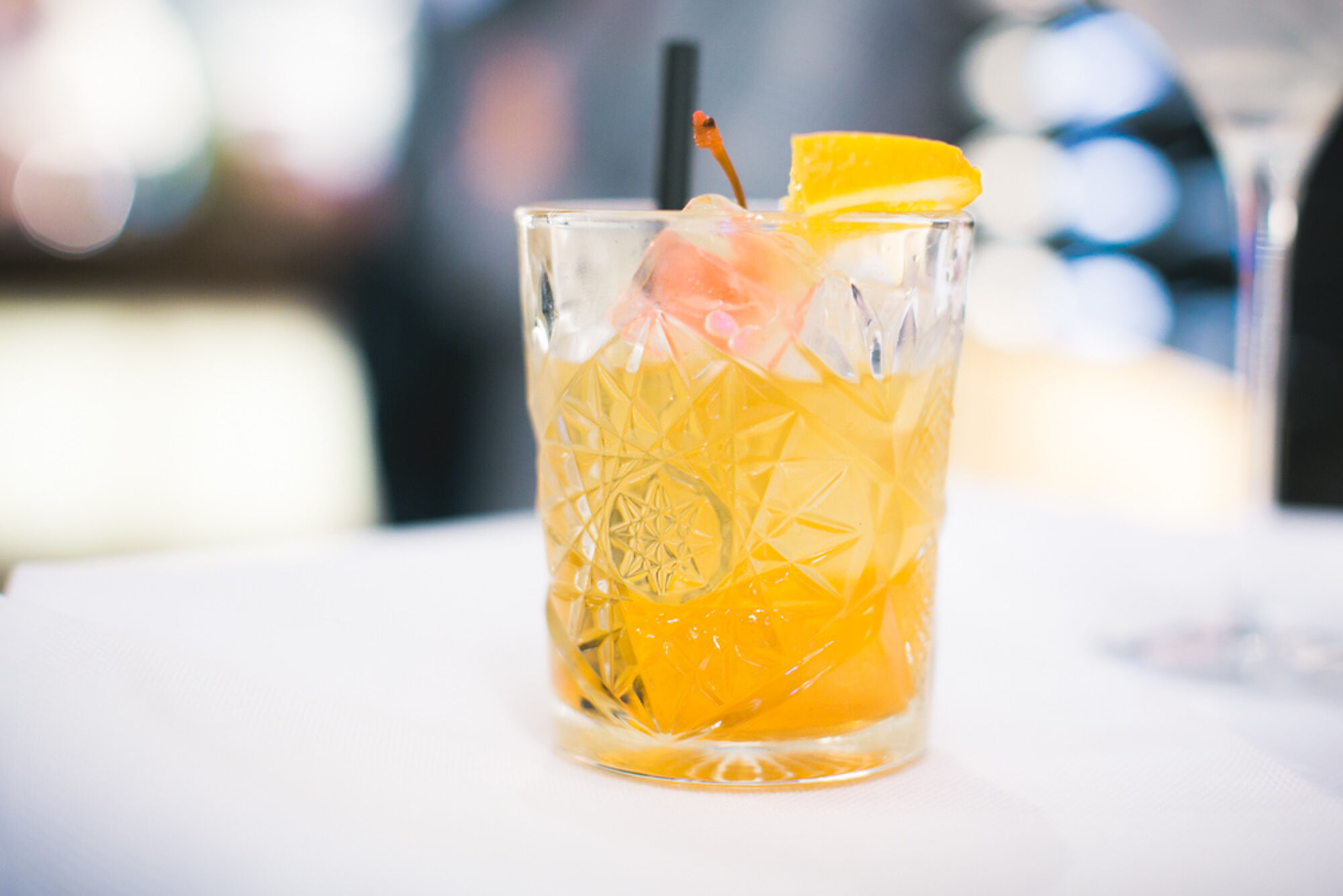 cocktail spraakwater behdad old fashioned