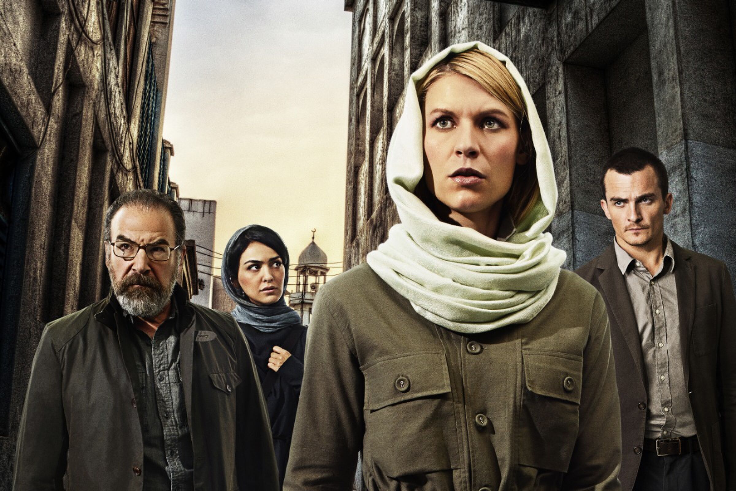 Claire Danes as Carrie Mathison in Homeland (Season 4, PR Art). - Photo:  Jim Fiscus/SHOWTIME - Photo ID:  HomelandS4_PRArt_01.R