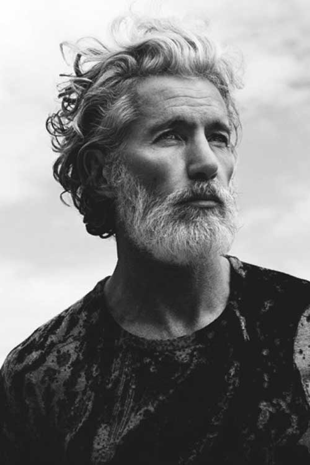 mid en lang haar kapsels