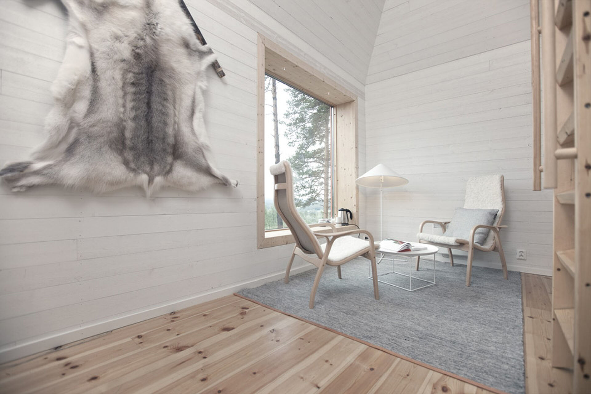 treehotel-blue-cone-4