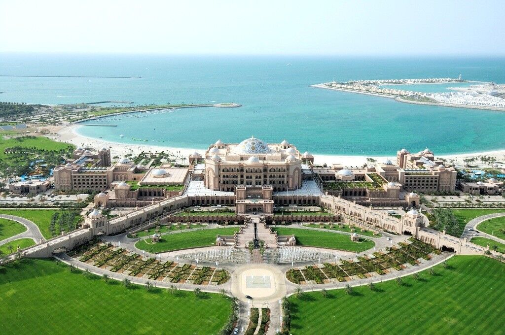 man man bucketlist hotel