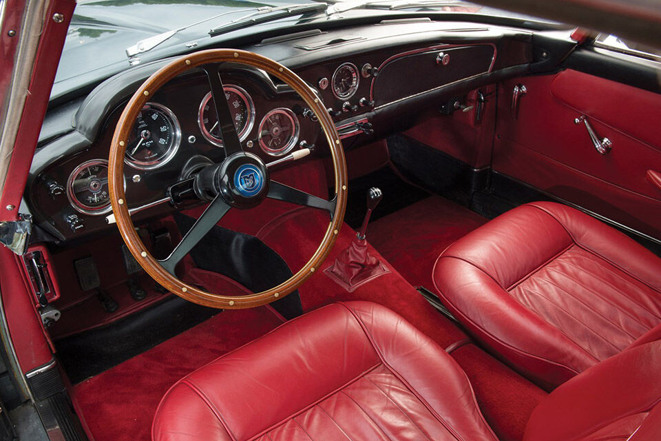 Aston Martin DB4 man man 3