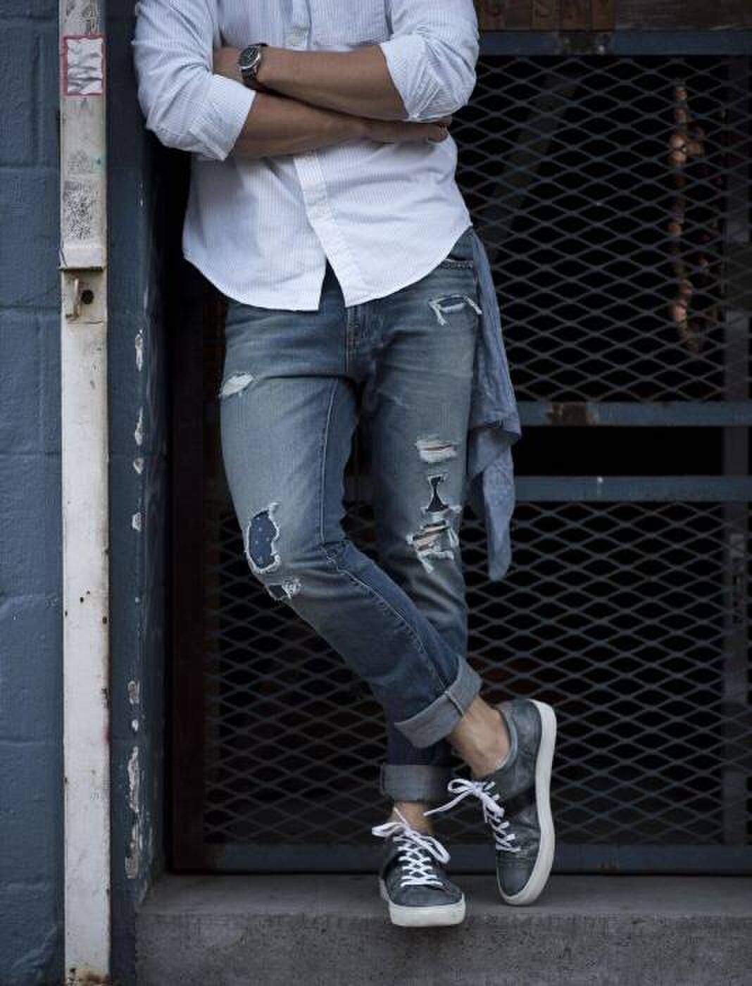 distressed denim 