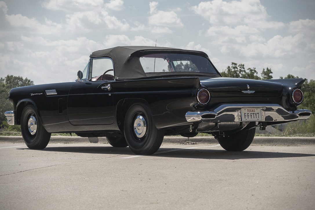 Ford Thunderbird F-bird-uniek-authentiek-auto-snelheid-zwart-MAN MAN
