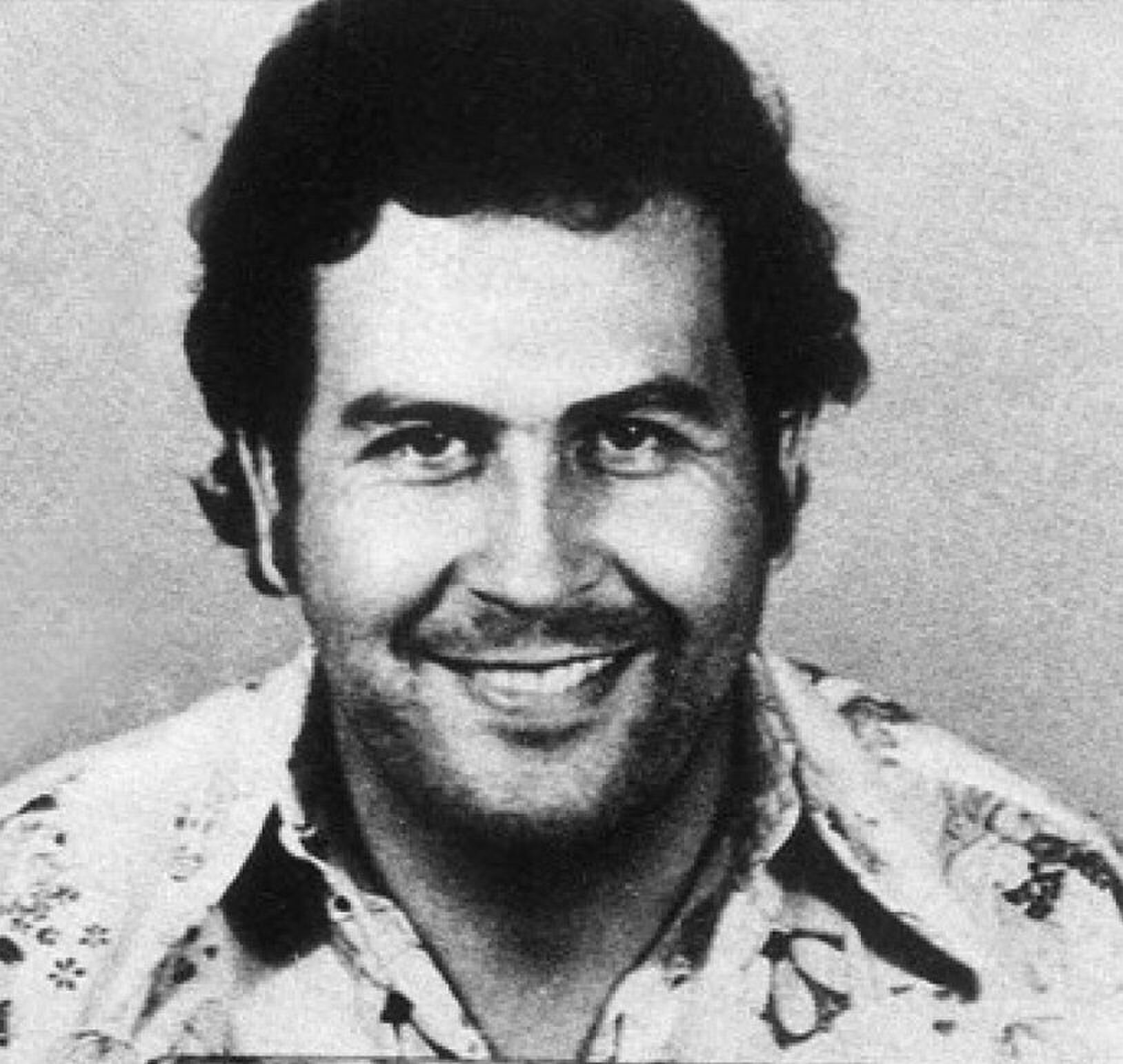 Pablo escobar onbetrouwbaar foto Mensen inschatten profiel kenmerken uiterlijk innerlijk man man