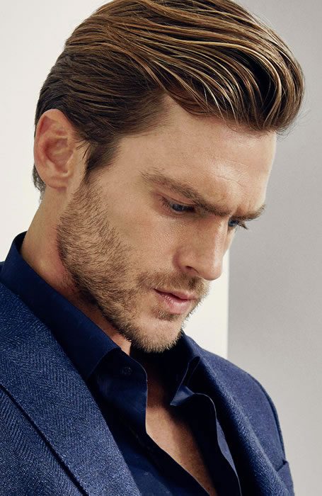 Haarstijlen-pompadour-heren-kapsel-mannen-bbrber-MAN MAN