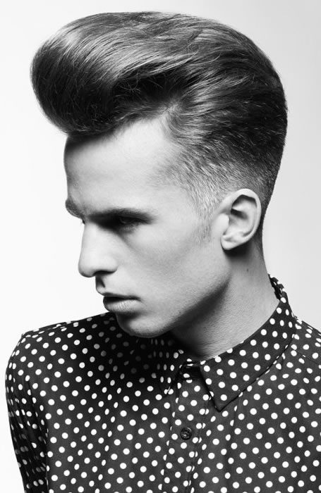 Haarstijlen-pompadour-heren-kapsel-mannen-bbrber-MAN MAN
