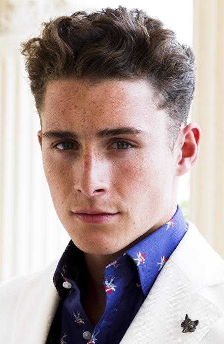 Haarstijlen-pompadour-heren-kapsel-mannen-bbrber-MAN MAN