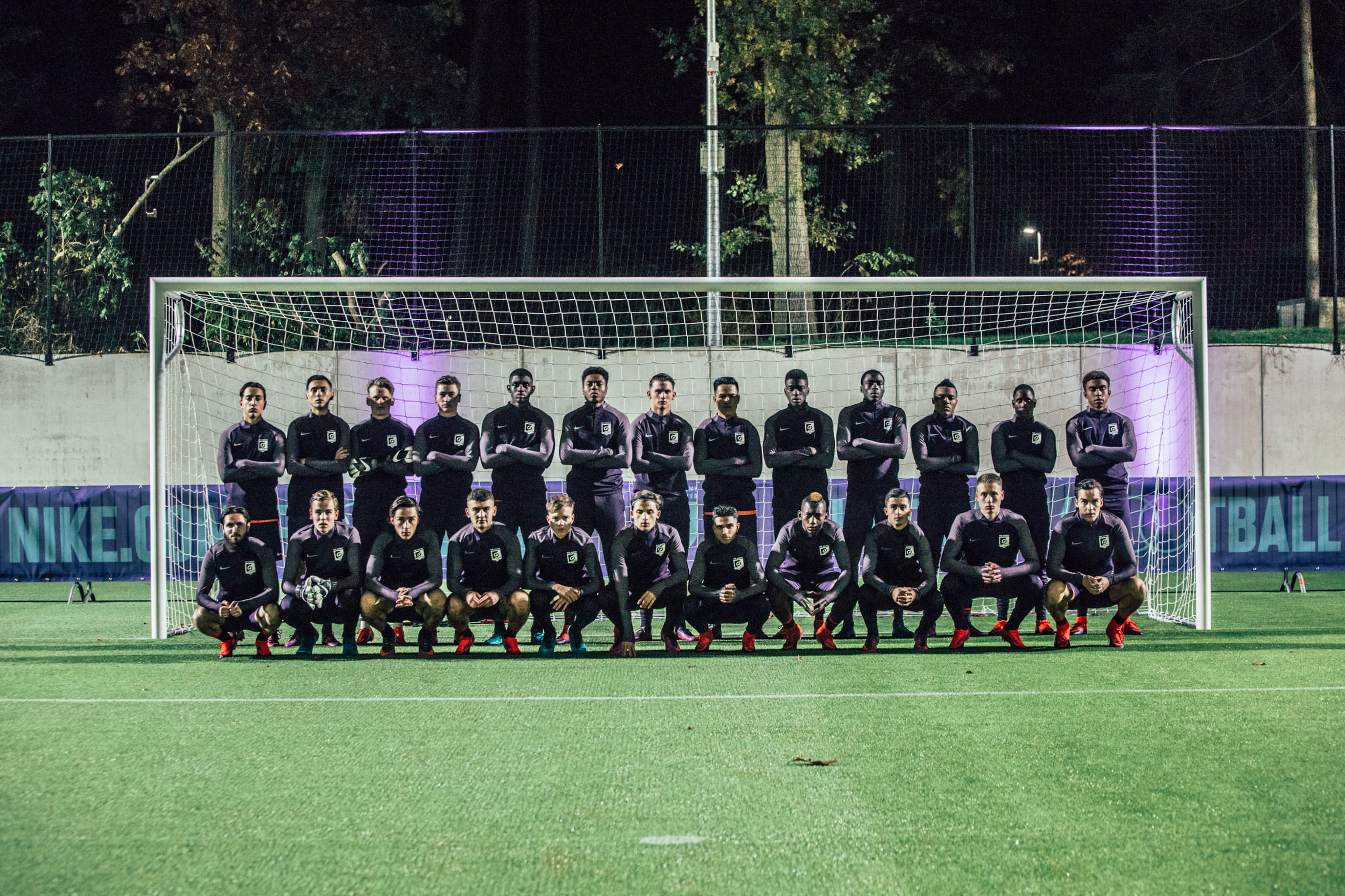 Nike-Most Wanted- profvoetballer-jongensdroom-voetballen-MAN MAN