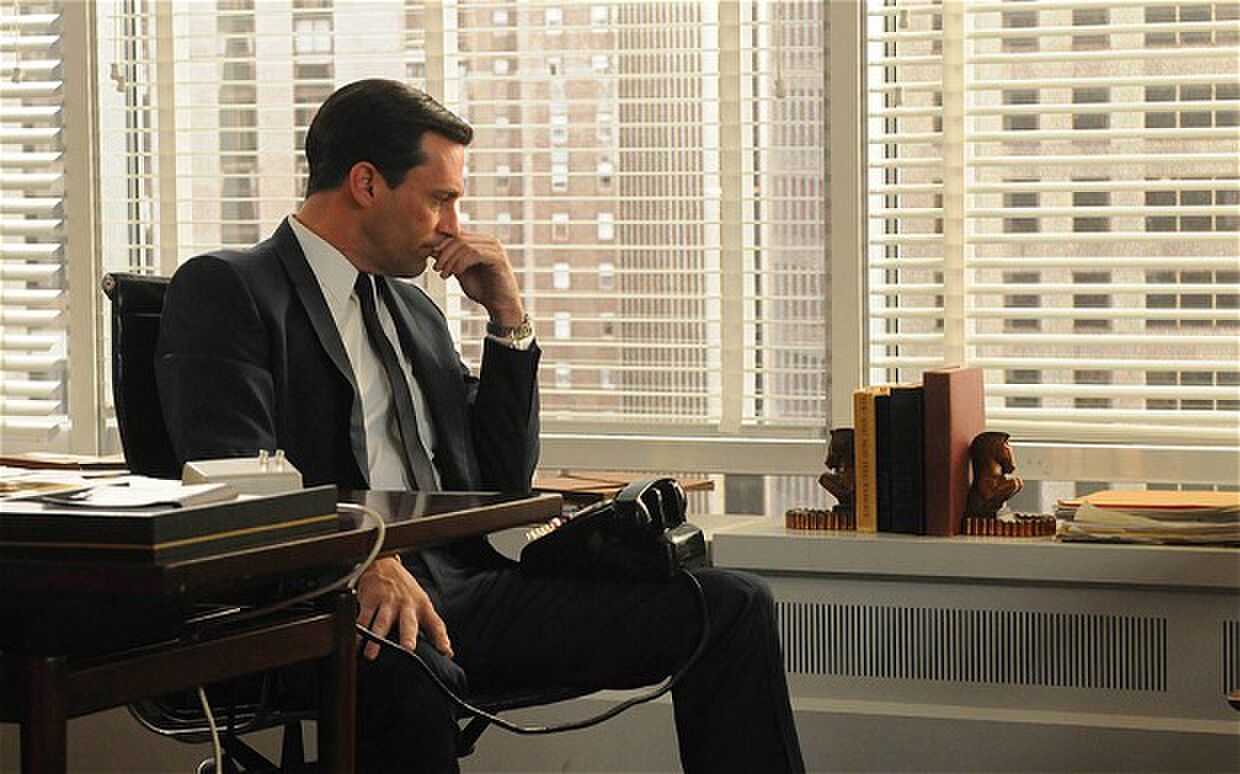 slechte eigenschappen-heren-werken-kantoor-bureau-zwart kostuum-MAN MAN