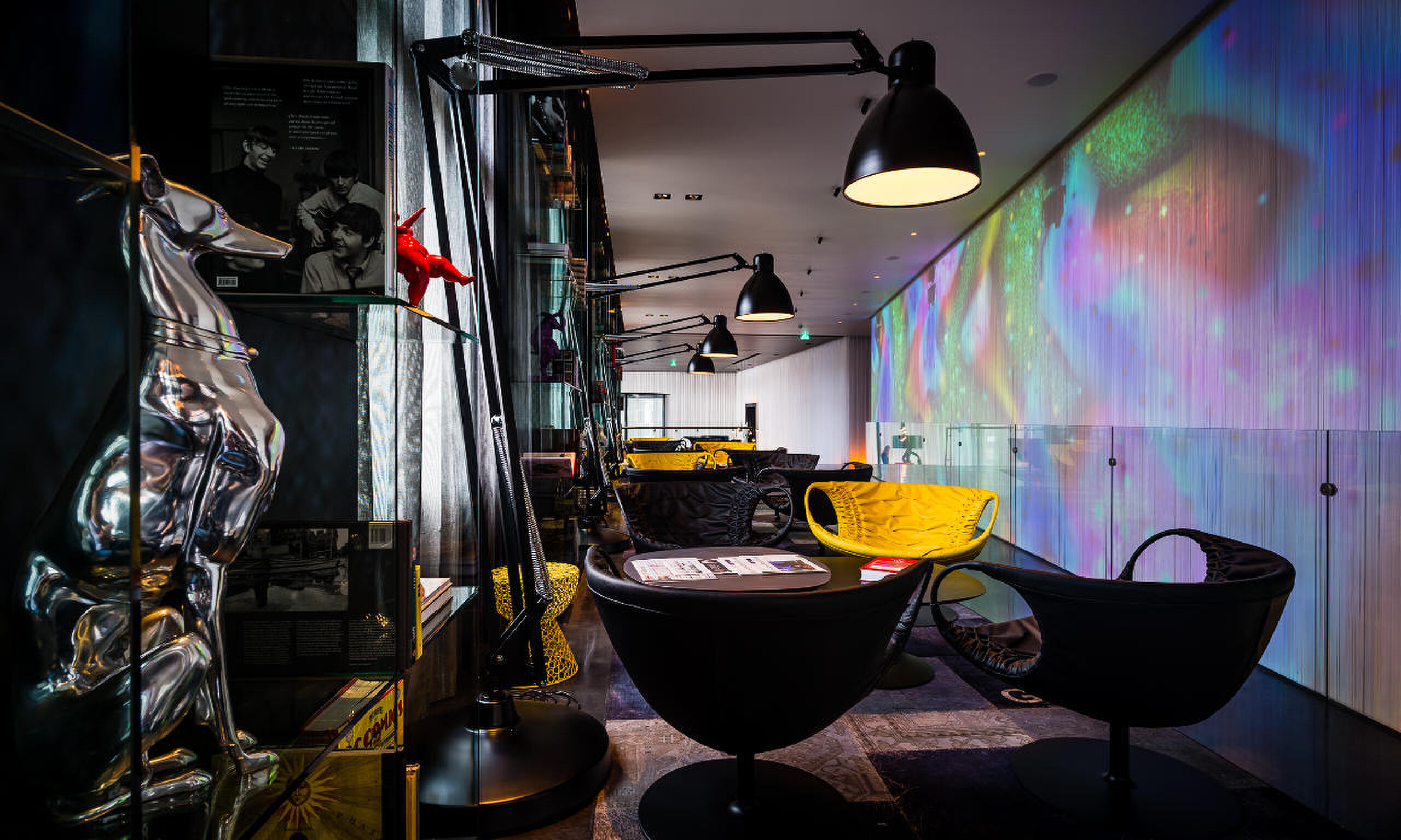 art hotel amsterdam man man