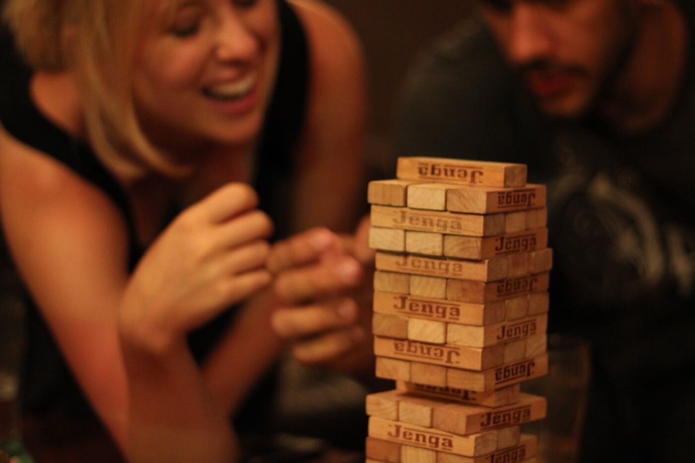 vrienden spelletjes avond winter man man