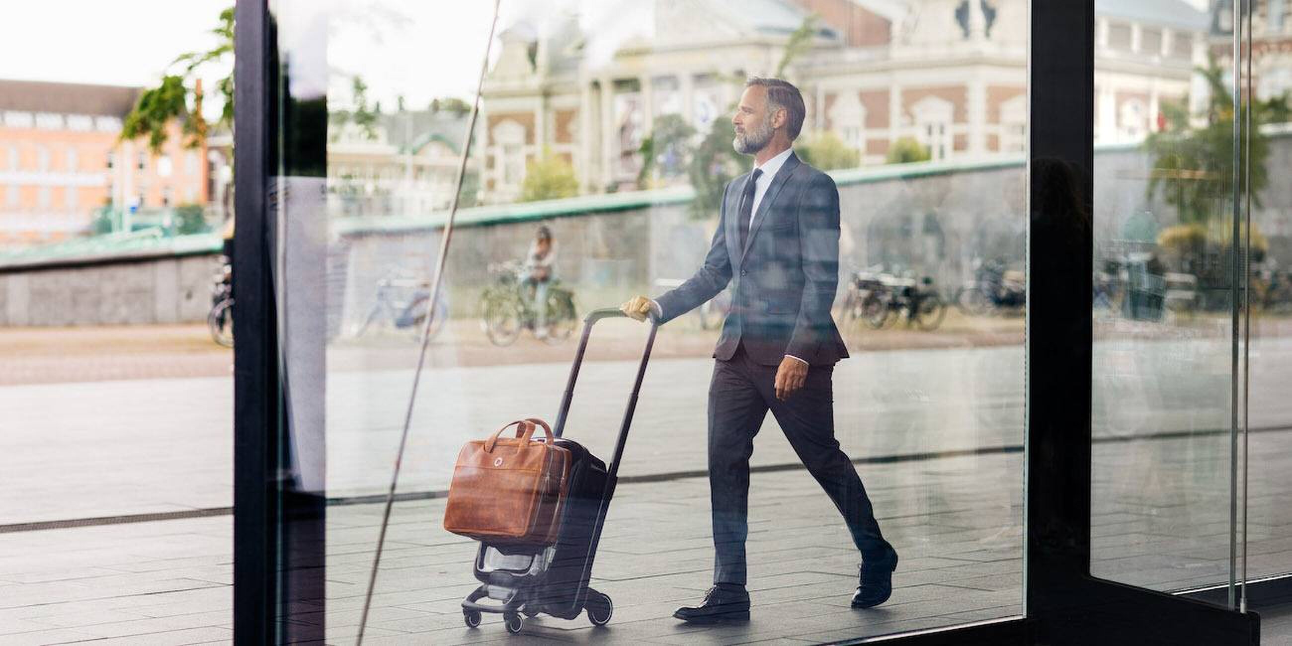 Bugaboo Koffersysteem reizen koffer man man