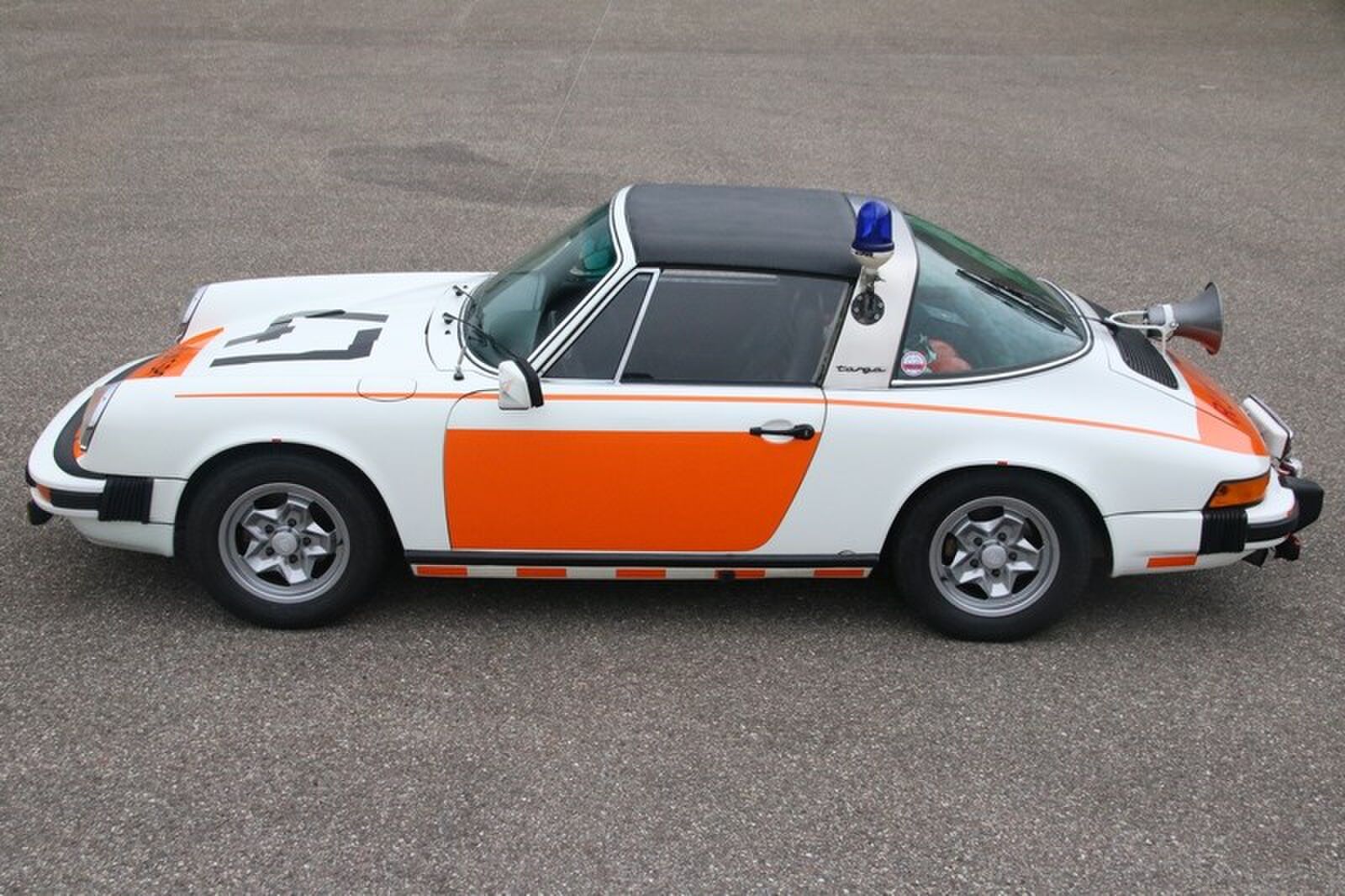 Porsche rijkspolitie man man 3