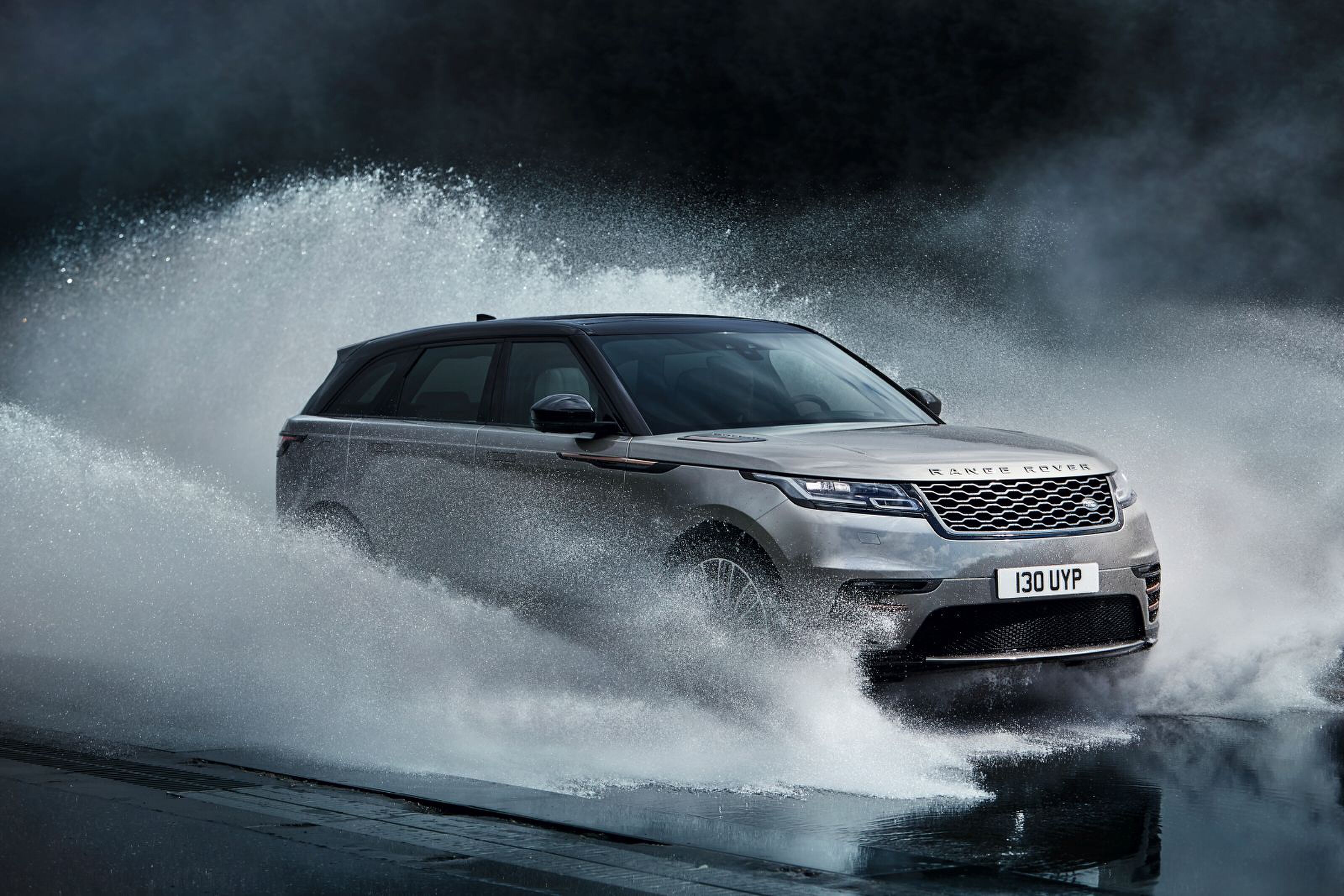 Range rover velar man man