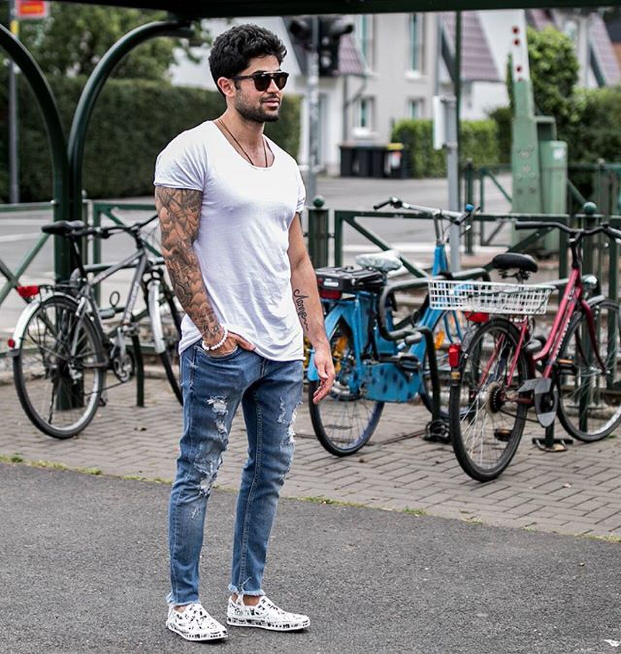 Tshirt + jeans look