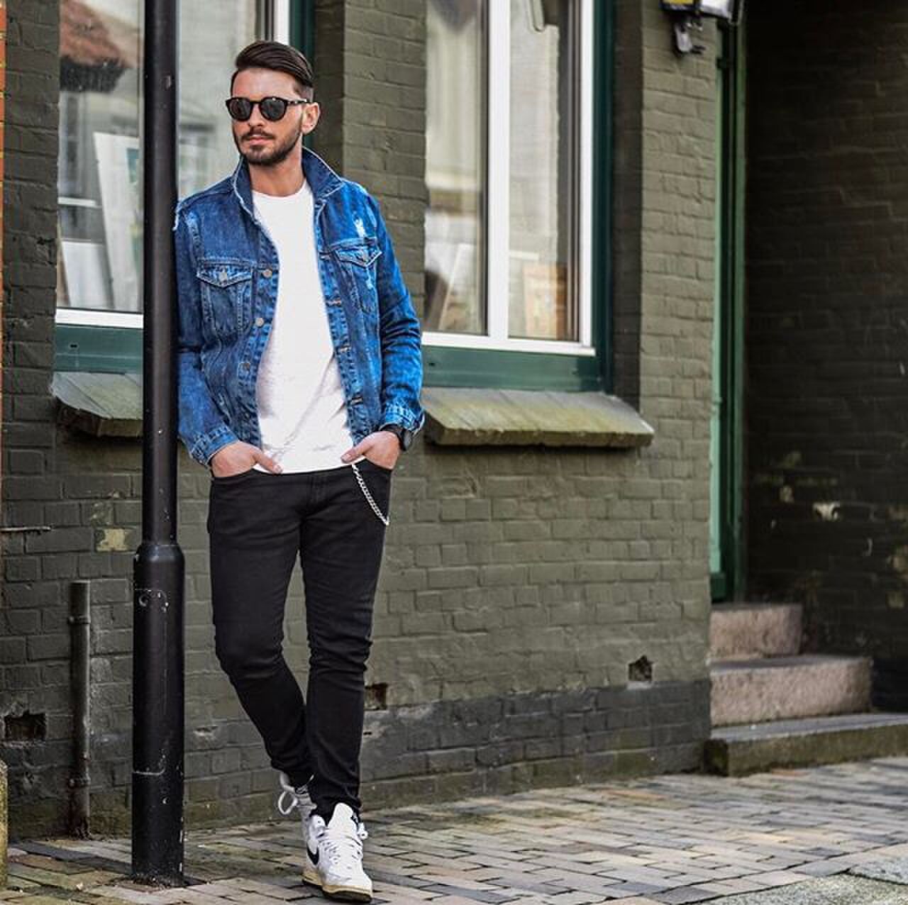 wit tshirt + denim look