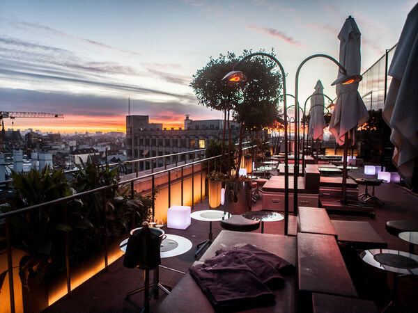 rooftopbarren-amsterdam-mrporter-manman