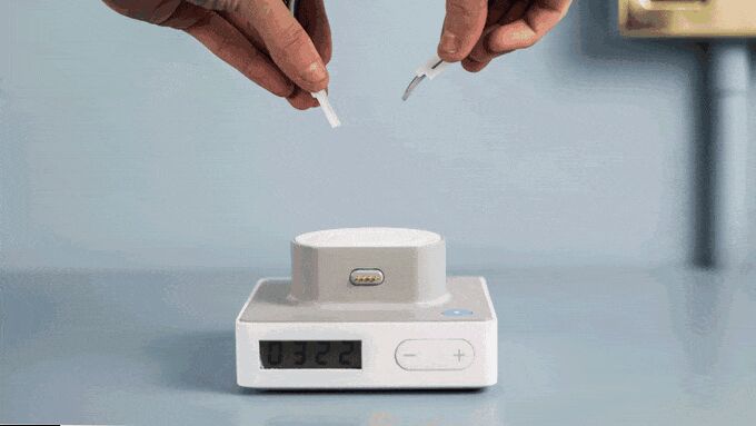 schokarmband-wekker-manman