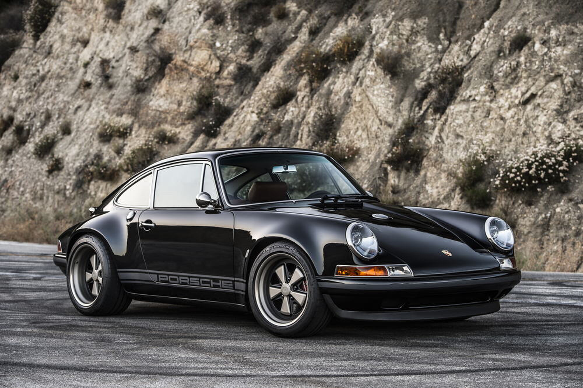Porsche Singer Switserland Man Man 12