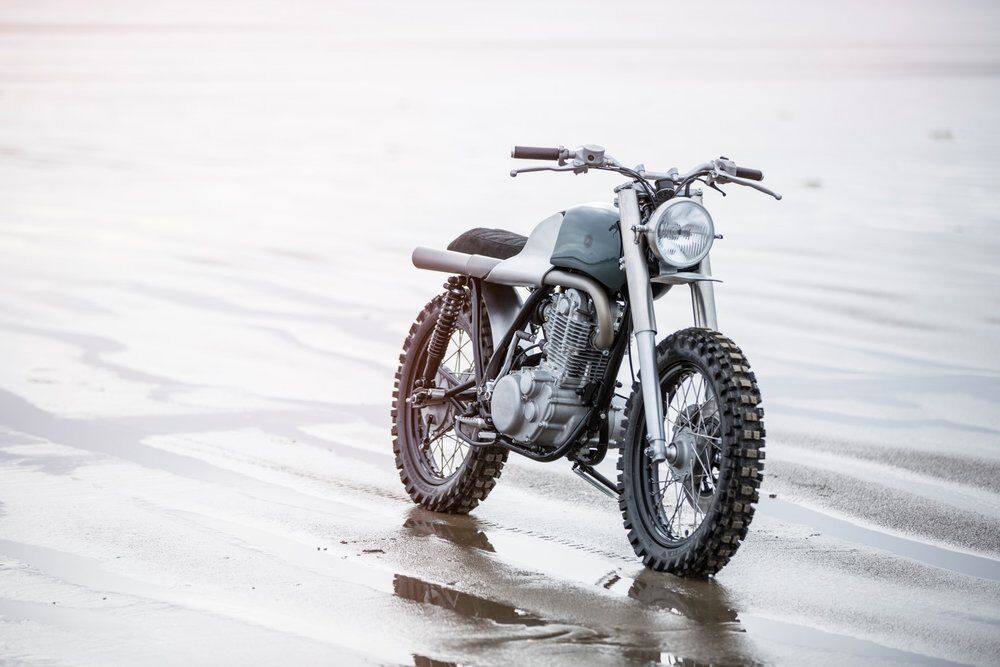 yamaha sr500 cafe racer man man 2