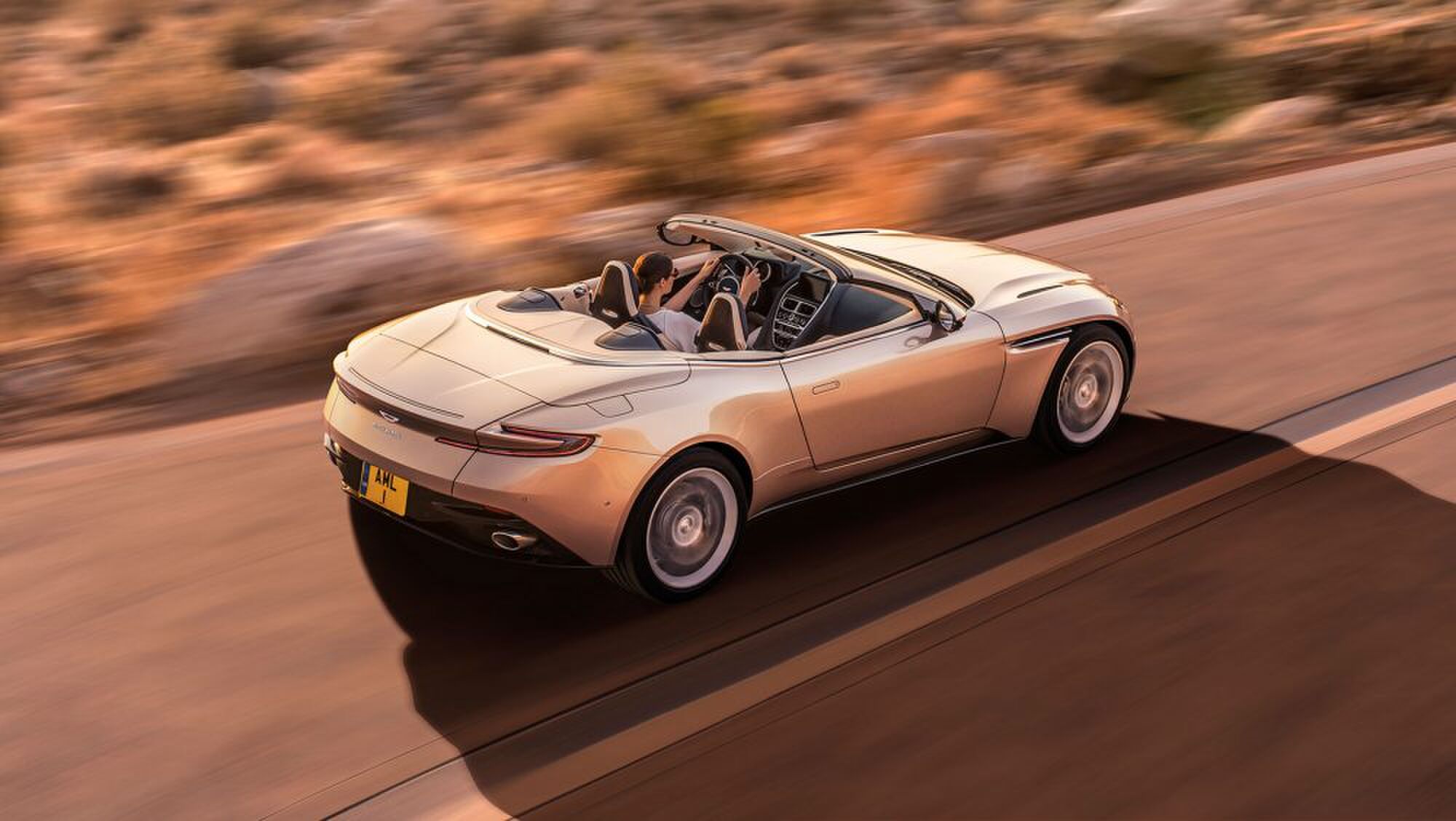 Aston Martin DB11 Volante MAN-MAN