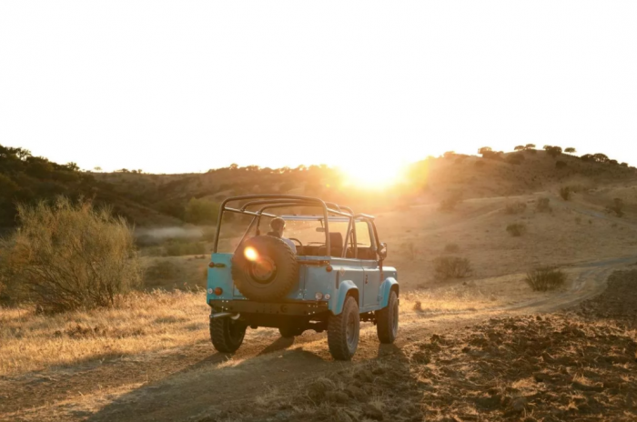 Custom Land Rover Man-Man