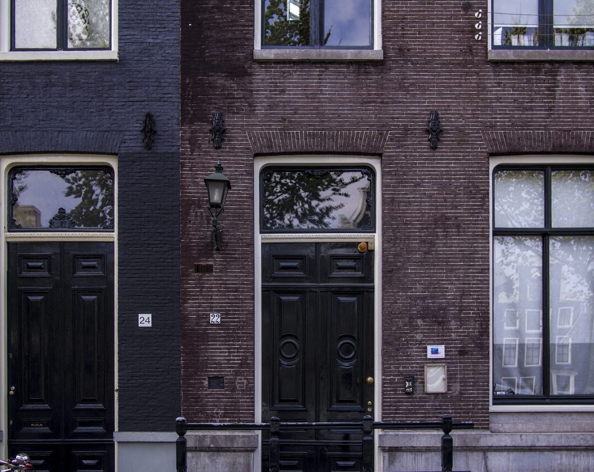 makelaars amsterdam verkopen niet bestaand woonoppervlak MAN-MAN
