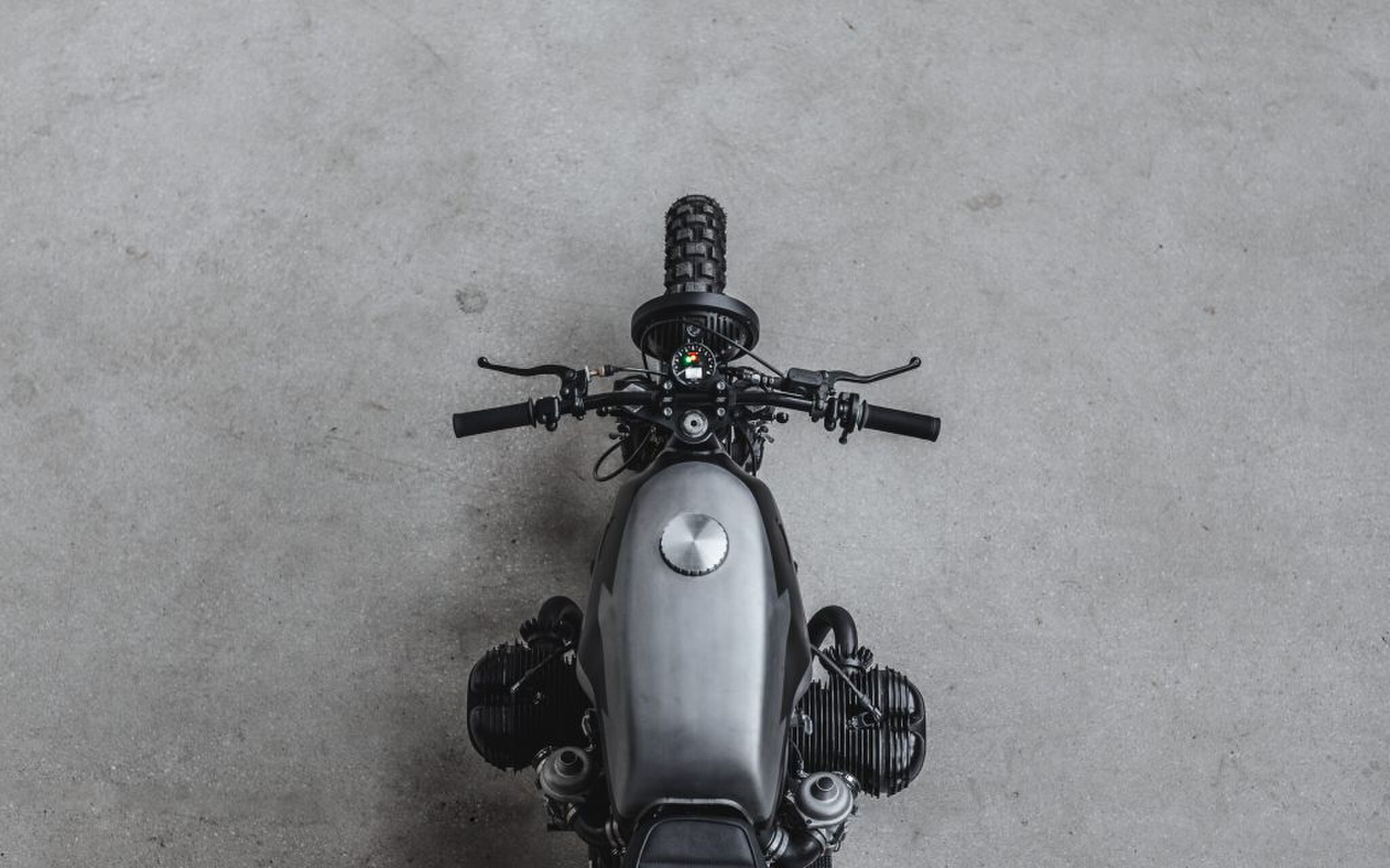 Hookie Co. BMW R100/7 The Hammerhead MAN-MAN