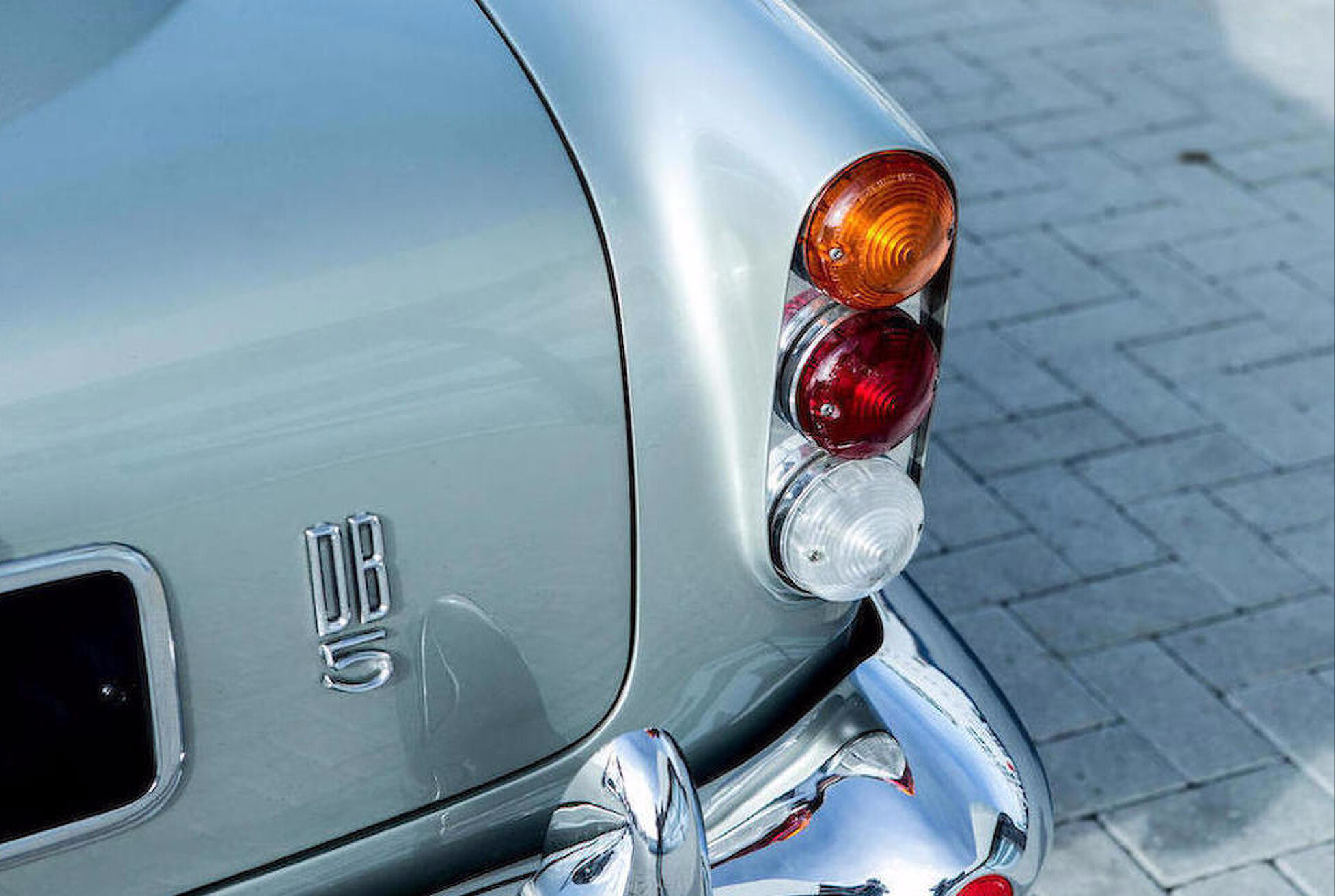 Paul McCartney Aston Martin DB5 MAN-MAN
