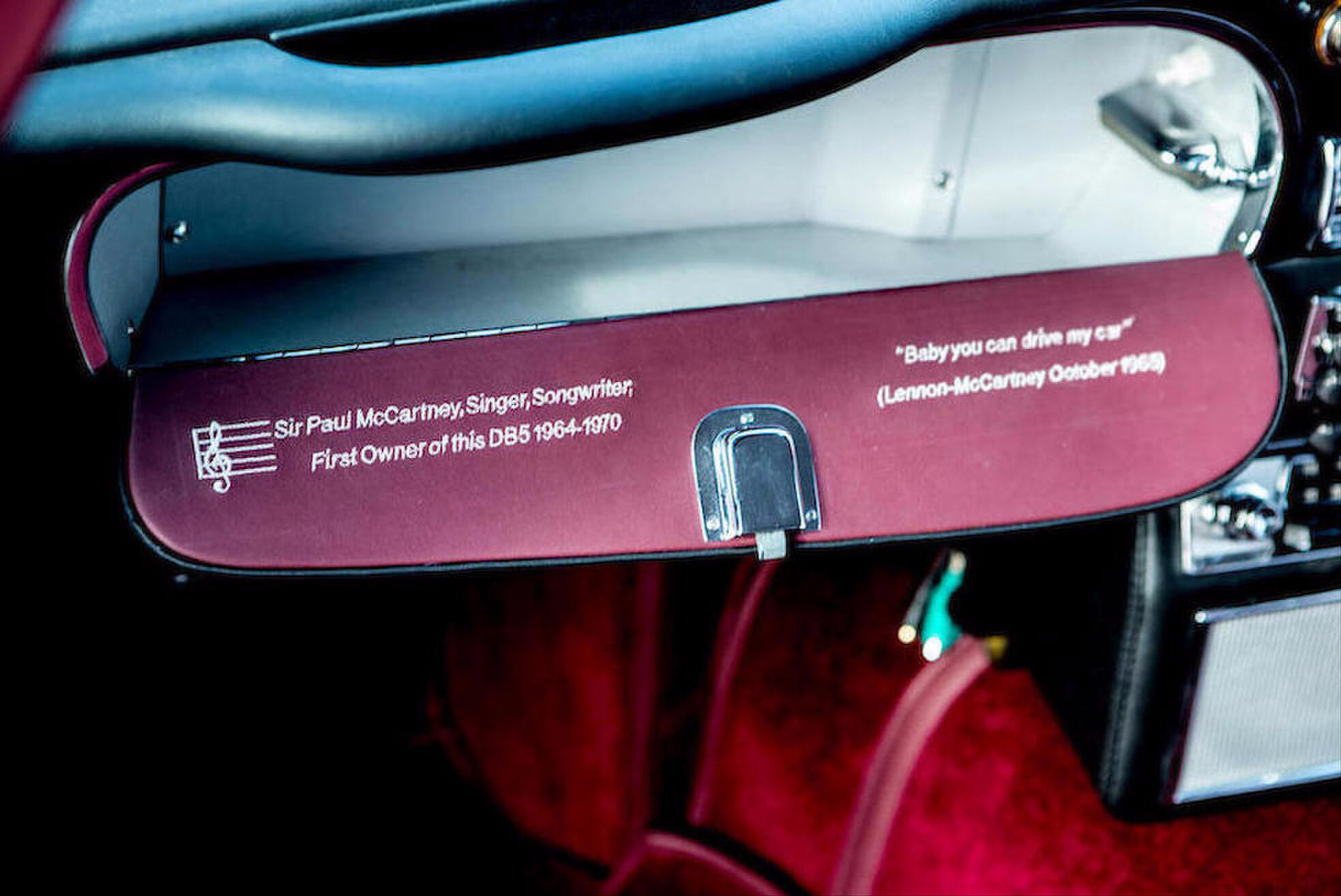 Paul McCartney Aston Martin DB5 MAN-MAN