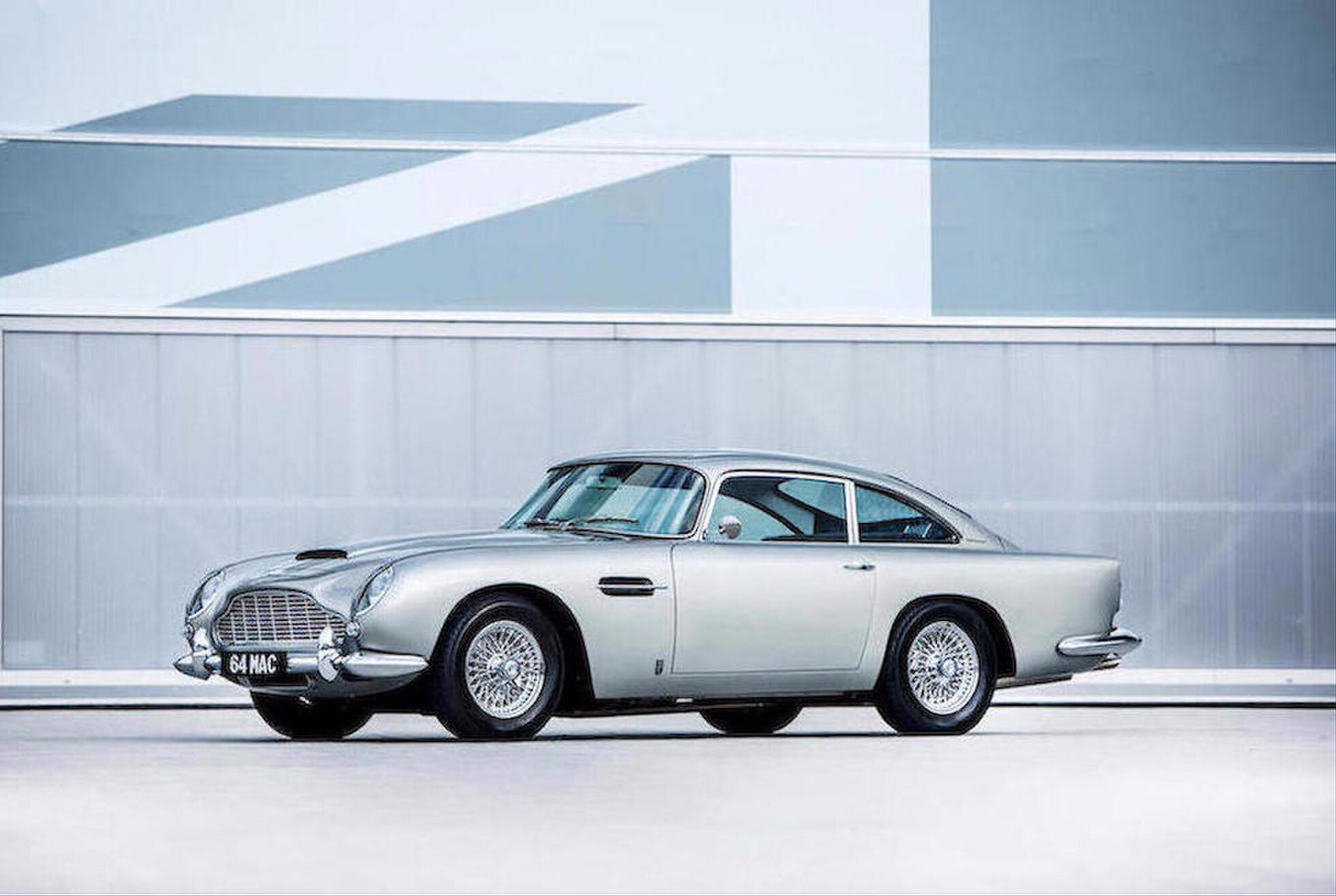 Paul McCartney Aston Martin DB5 MAN-MAN