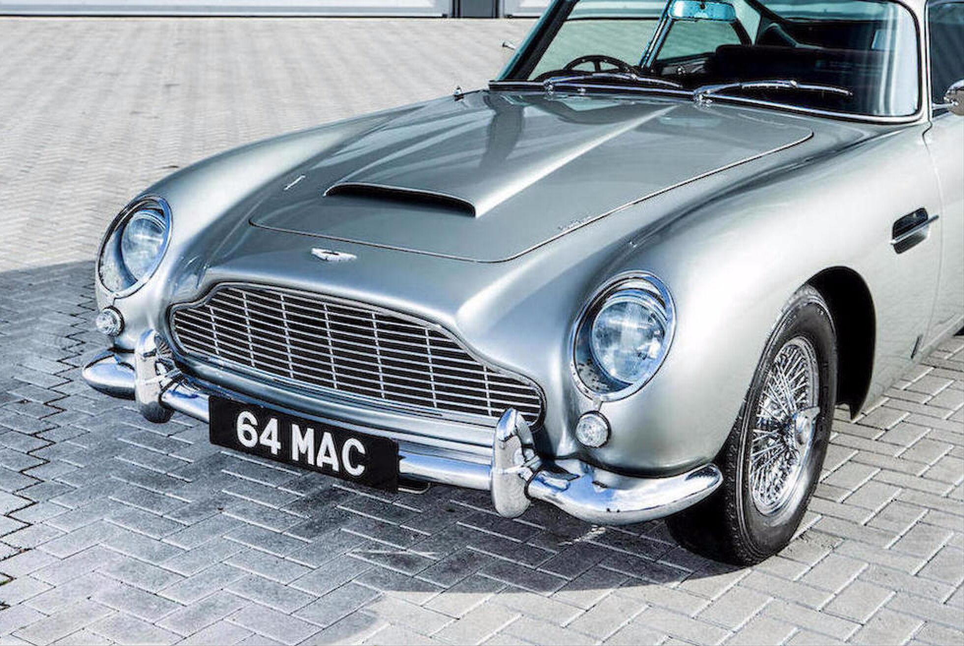 Paul McCartney Aston Martin DB5 MAN-MAN