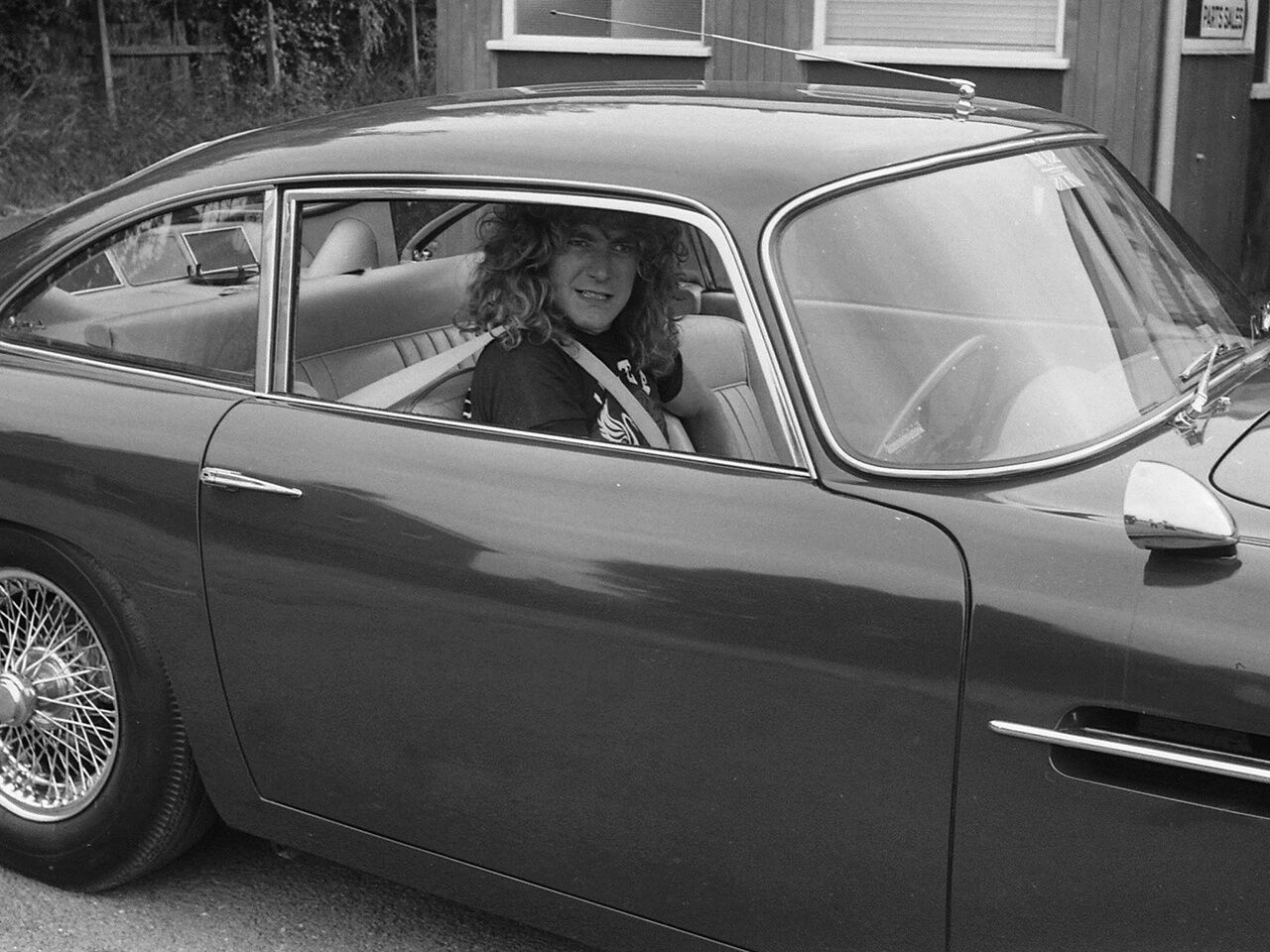 Aston Martin DB5 van Robert Plant zanger van Led Zeppelin MAN-MAN