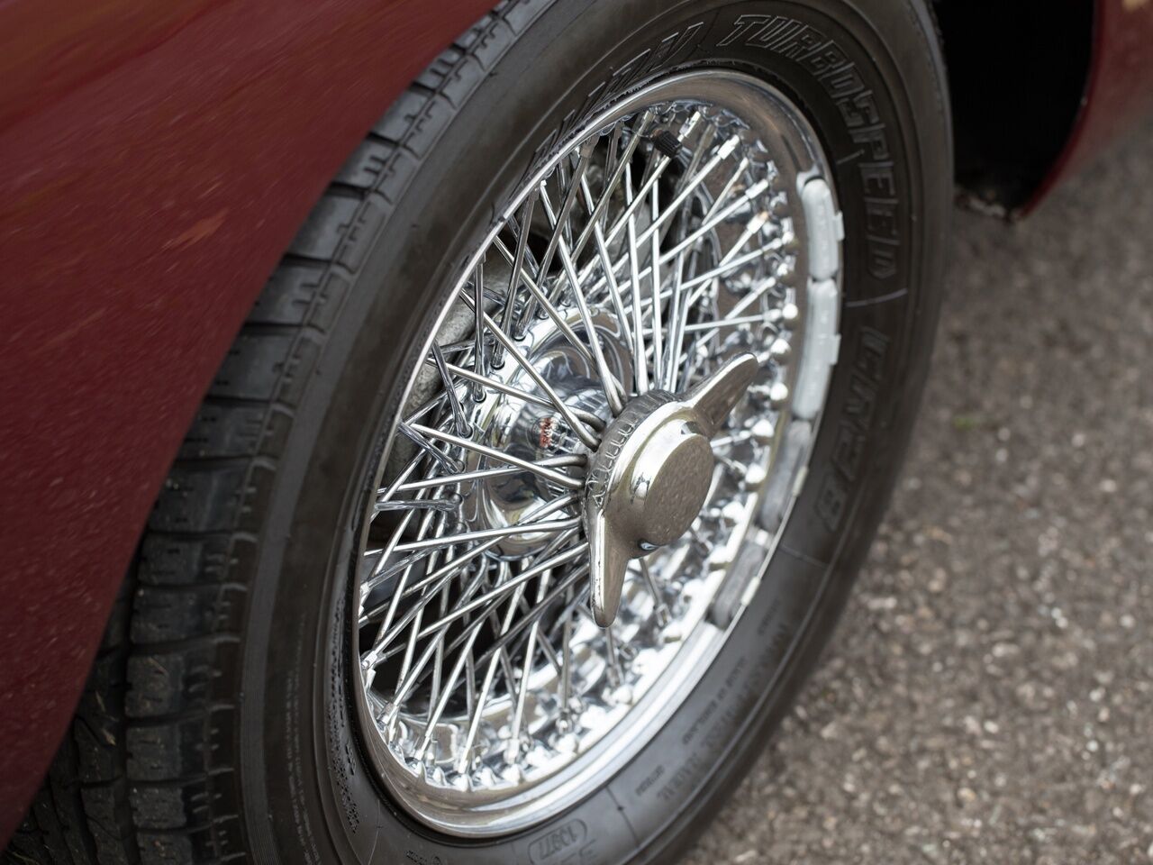 Aston Martin DB5 van Robert Plant zanger van Led Zeppelin MAN-MAN