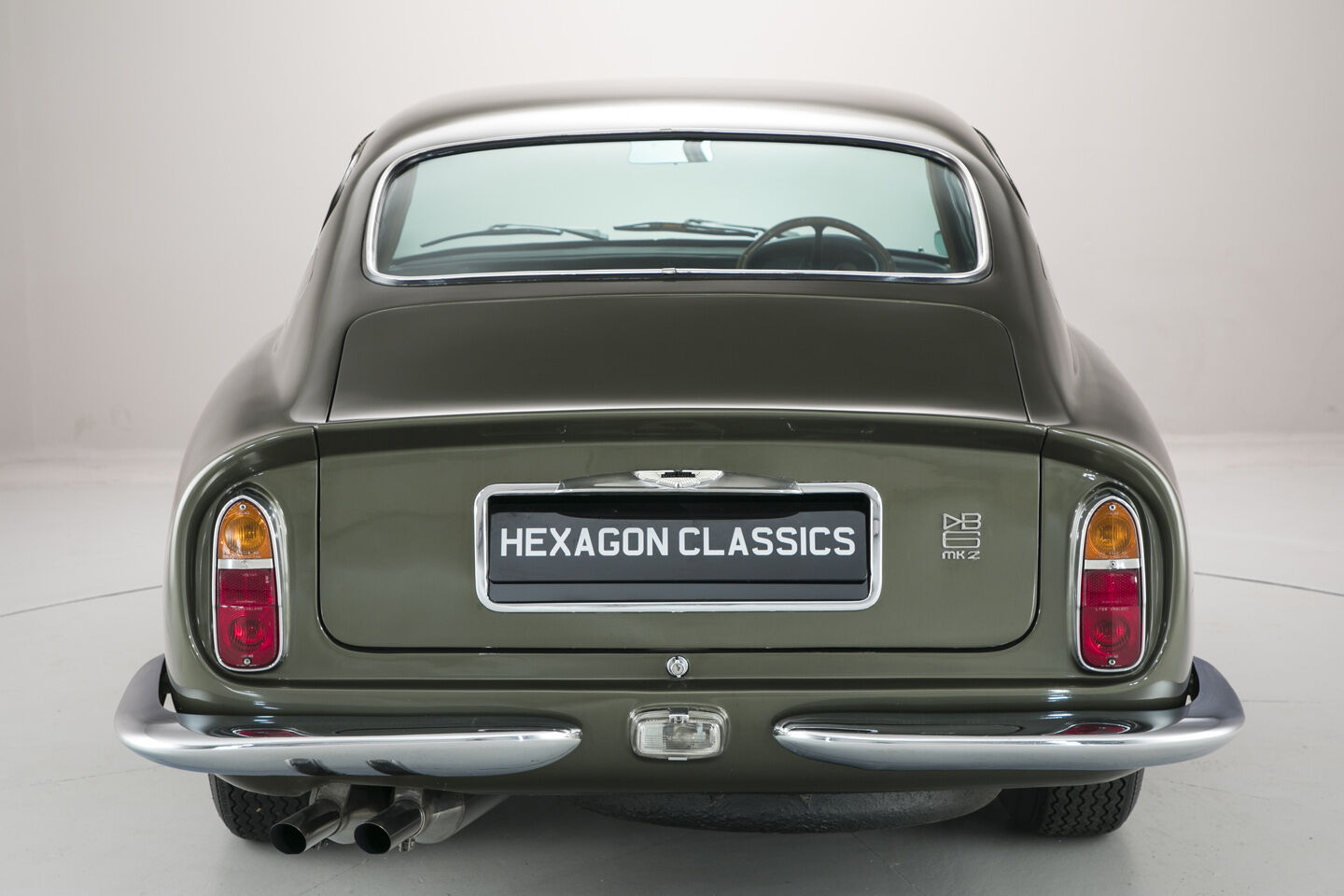 Aston Martin DB6 Mark II Vantage MAN-MAN