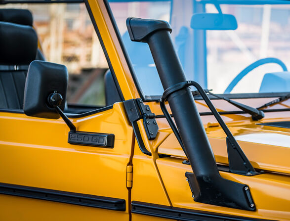 mercedes-benz g-klasse uit 1990 bringatrailer MAN-MAN