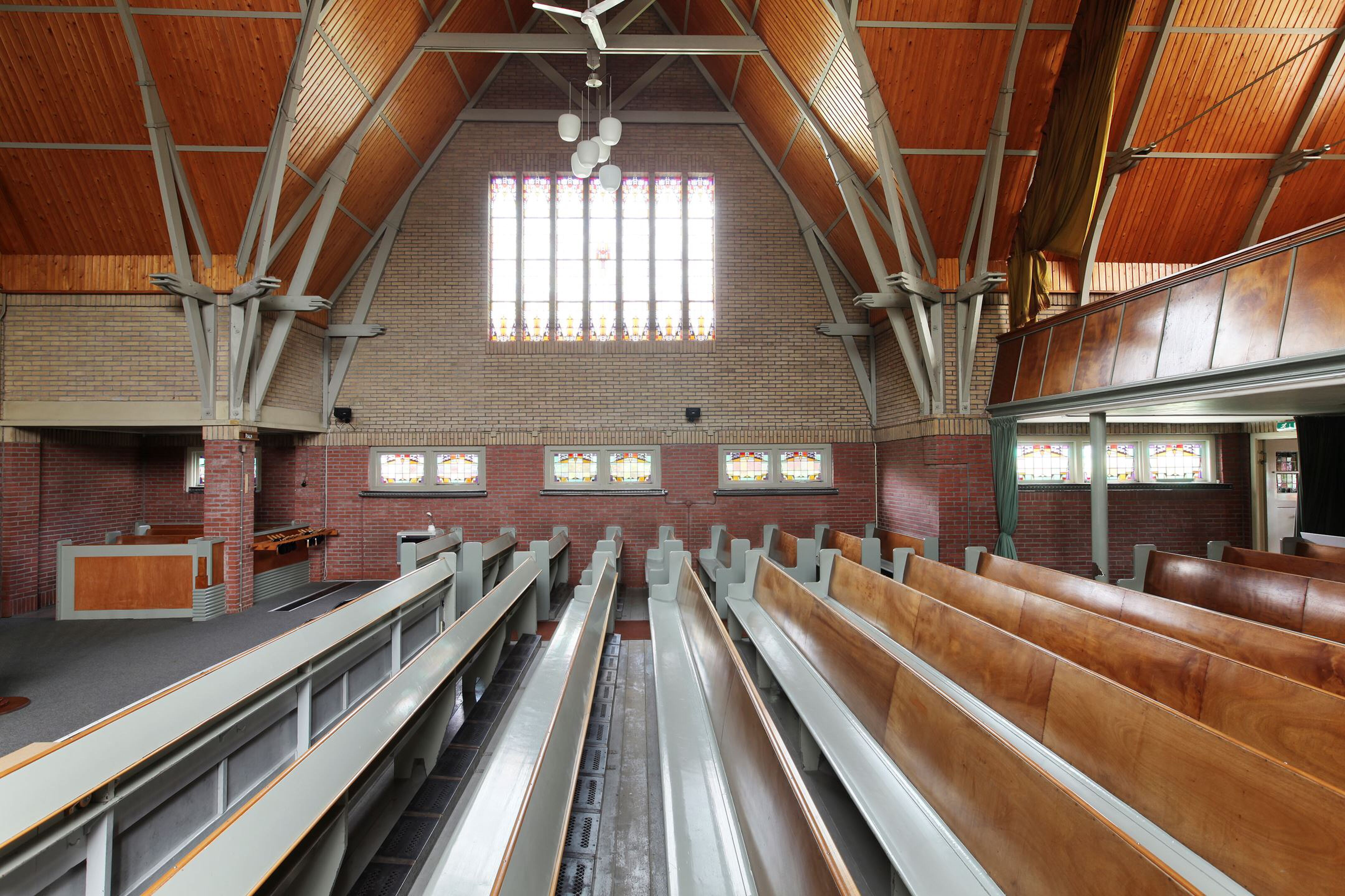 wonen in een kerk in oudebildtzijl friesland MAN-MAN