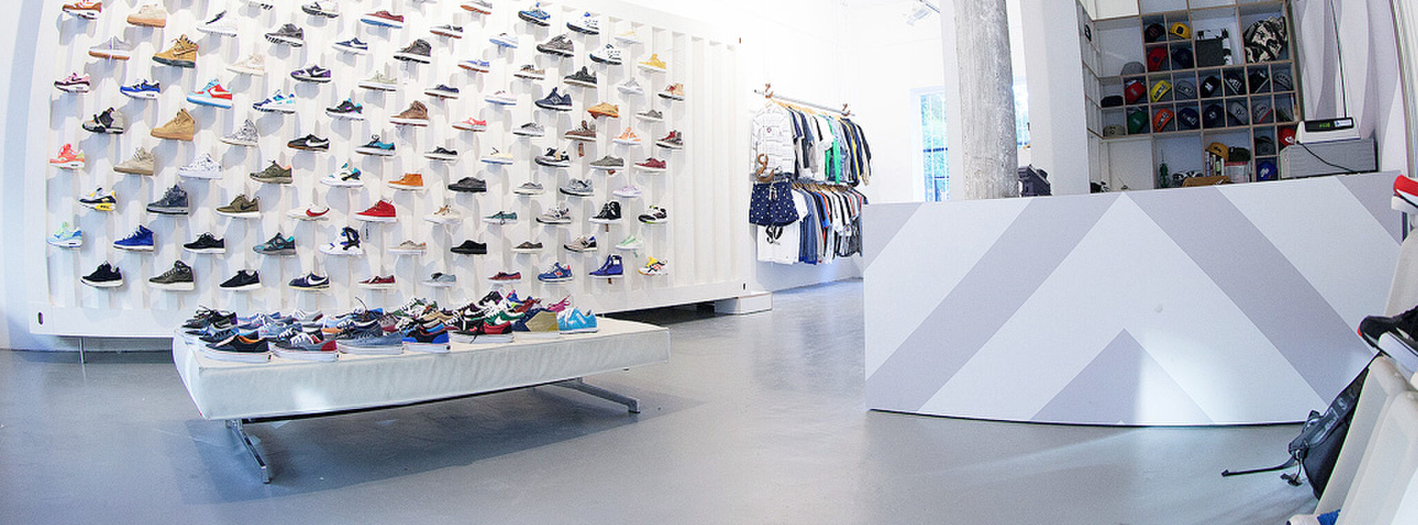 Sneaker winkel MAN MAN 