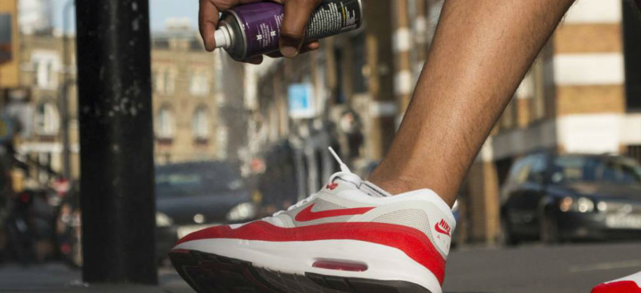 Sneakers schoonmaken poetsen MAN MAN