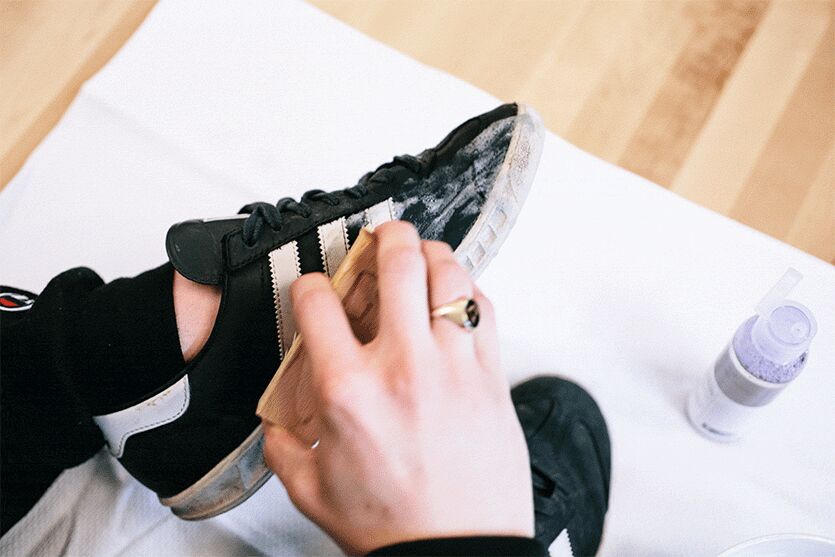 sneakers schoonamken poetsen MAN MAN