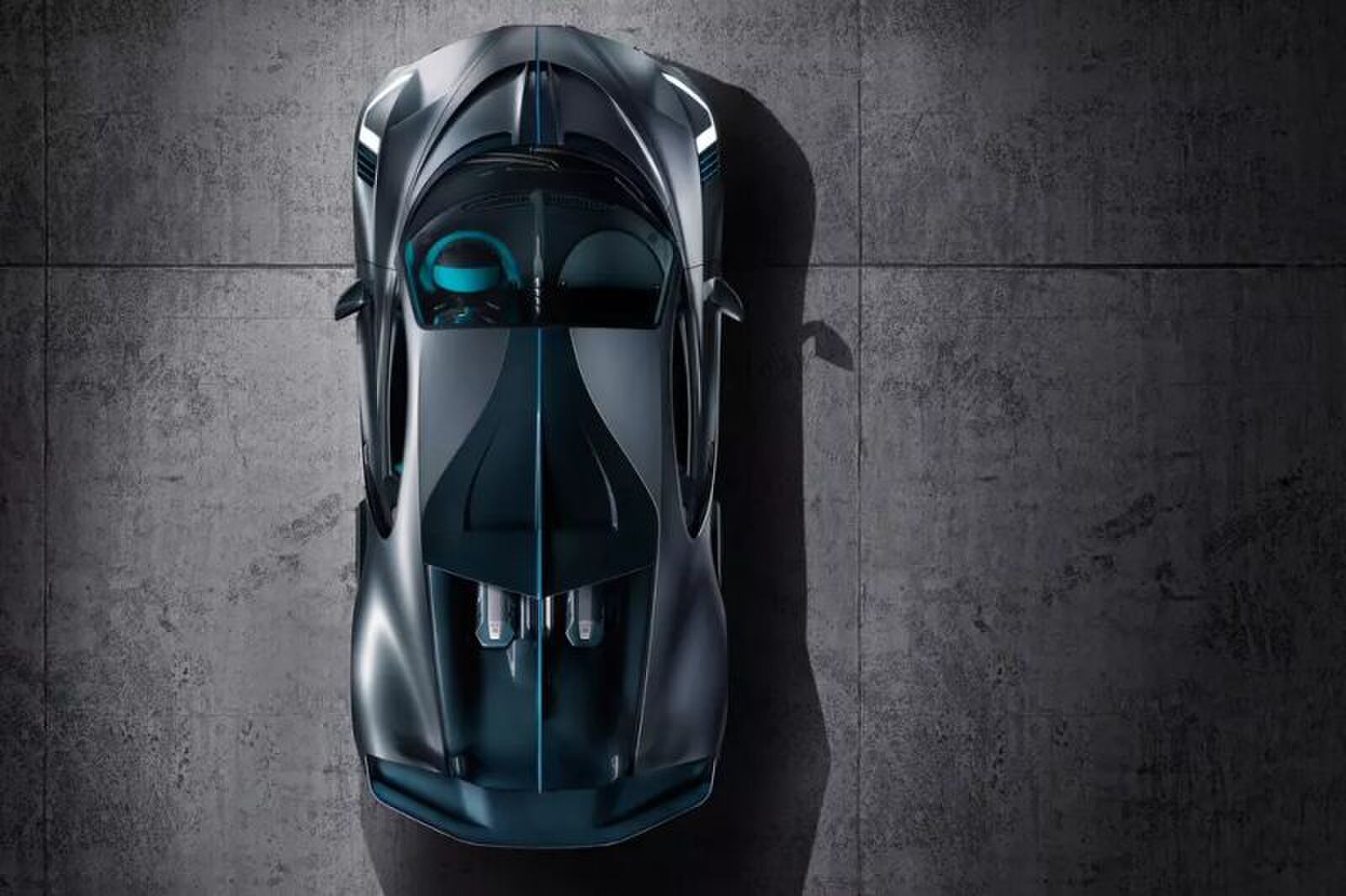 Bugatti Divo hypercar Quail Show MAN MAN