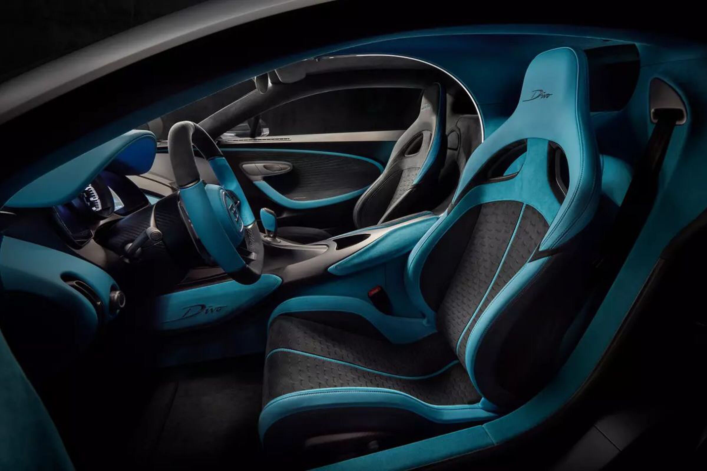Bugatti Divo hypercar Quail Show MAN MAN
