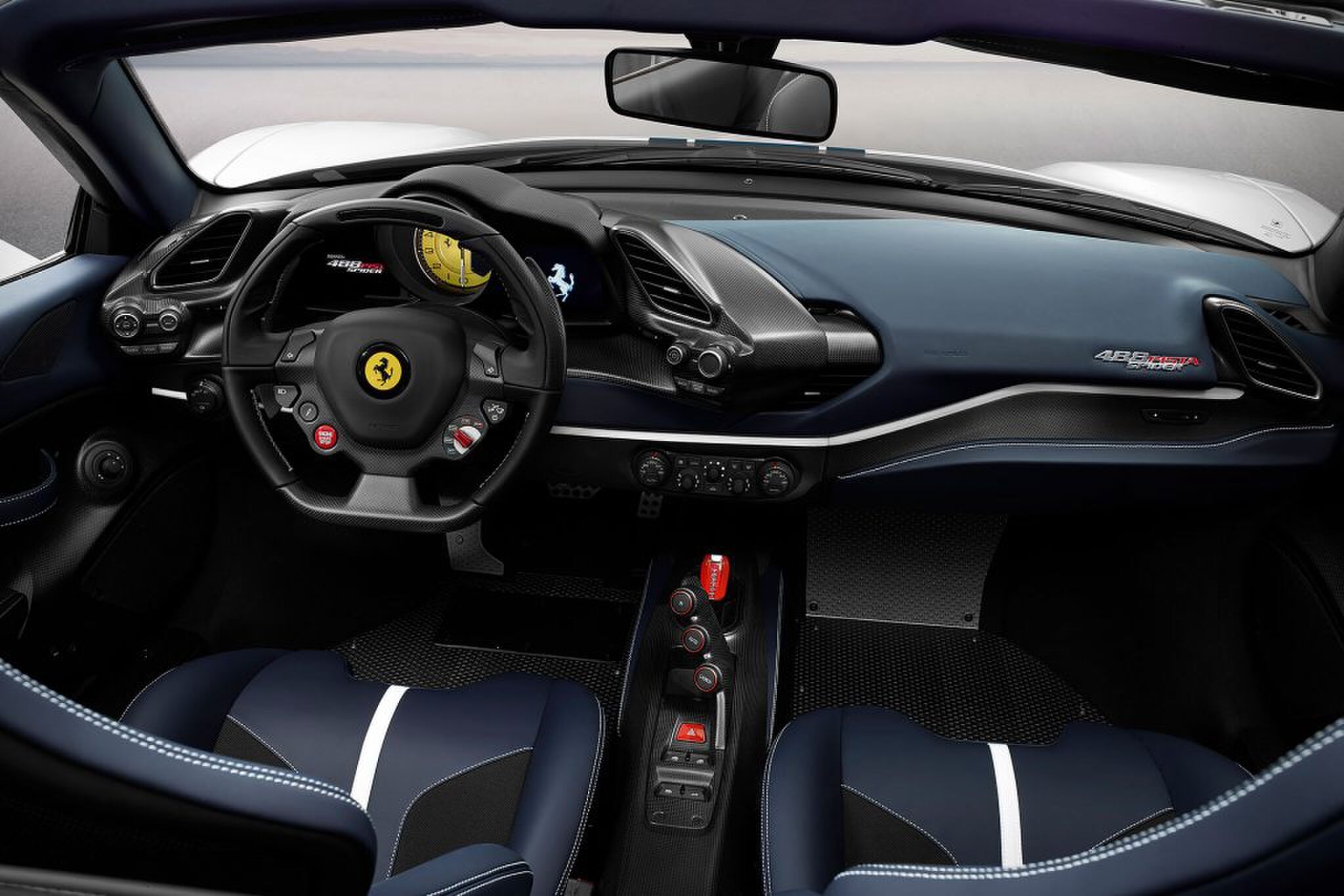 ferrari 488 pista spider cabrio pebble beach MAN MAN