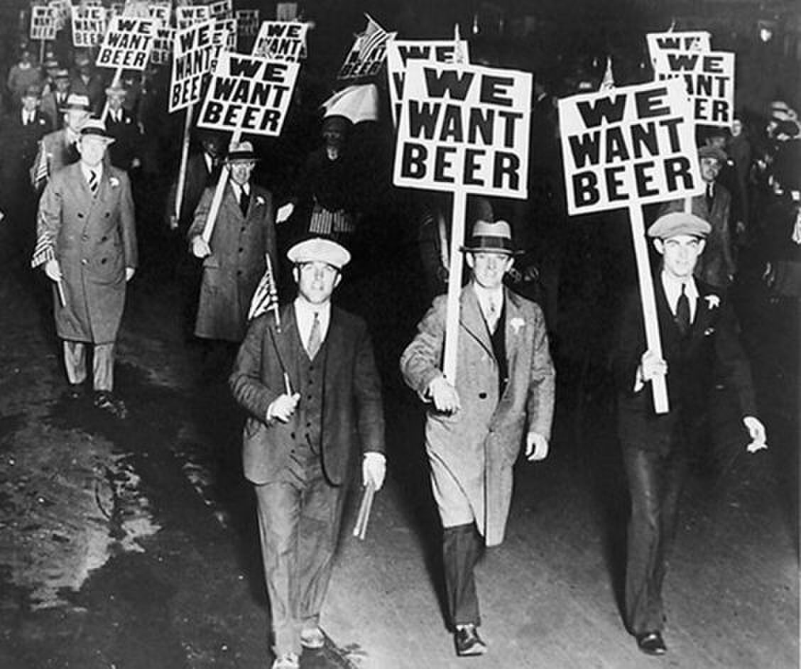 Geschiedenis bier vrouwen MAN MAN