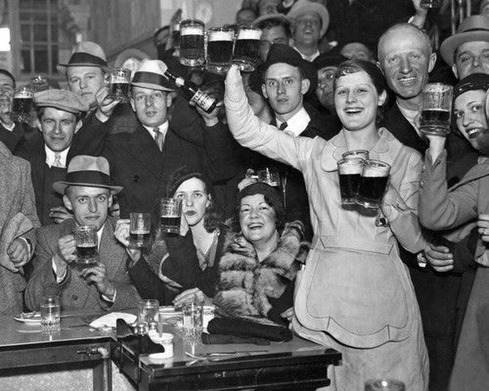 Geschiedenis bier vrouwen MAN MAN